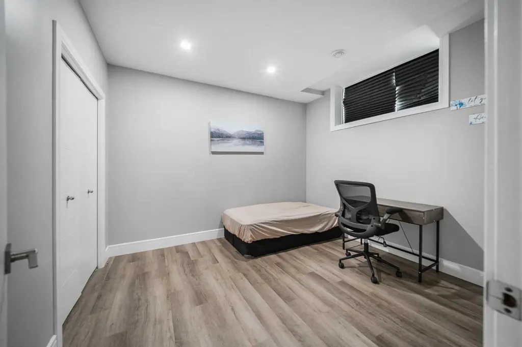 218 Prospect Drive E Fort Mcmurray AB T9K0W7