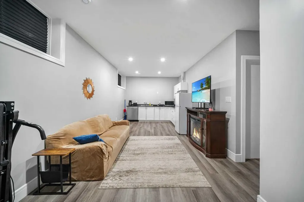 218 Prospect Drive E Fort Mcmurray AB T9K0W7