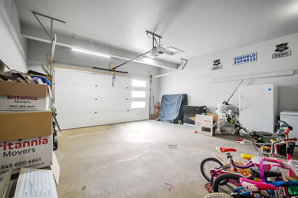 218 Prospect Drive E Fort Mcmurray AB T9K0W7