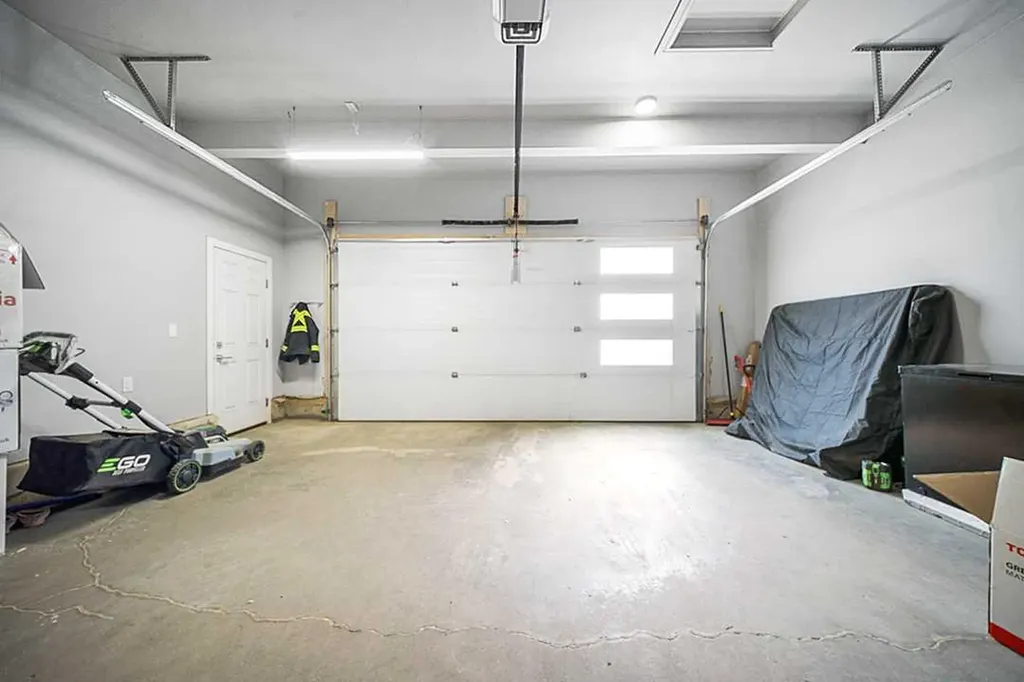 218 Prospect Drive E Fort Mcmurray AB T9K0W7