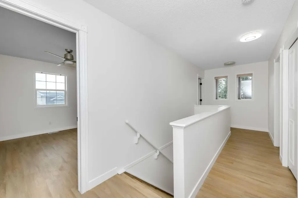 28 Coral Reef Link NE Calgary AB T3J3Y5