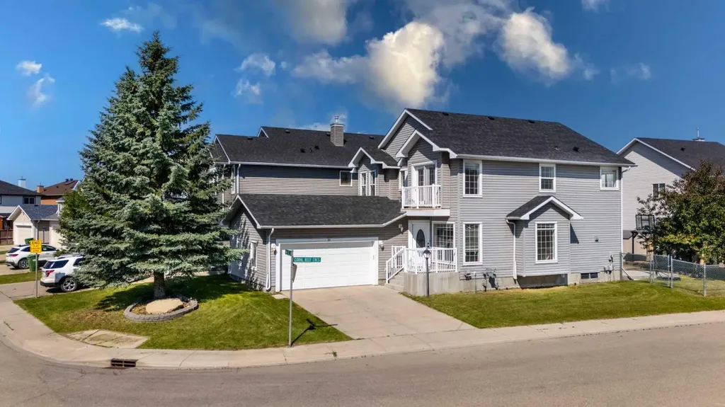28 Coral Reef Link NE Calgary AB T3J3Y5