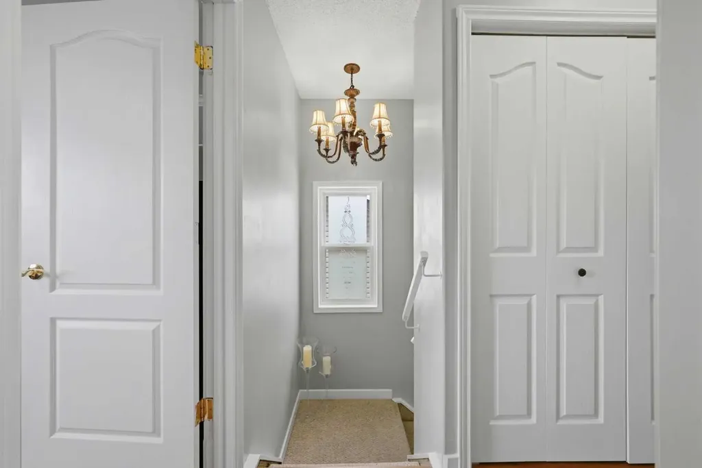 7 Falshire Close NE Calgary AB T3J 3A3
