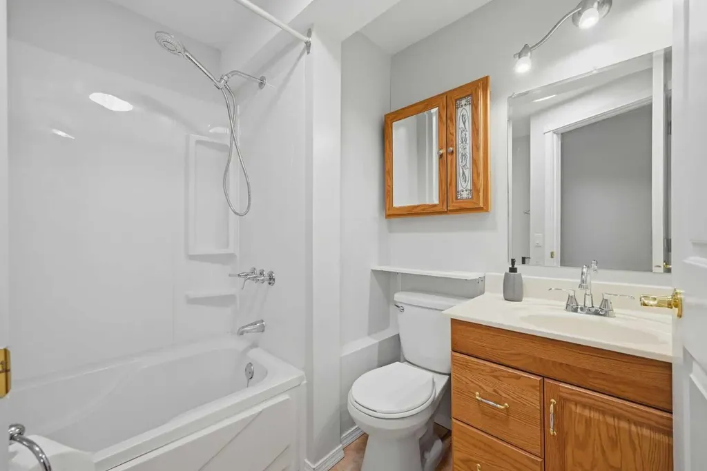 7 Falshire Close NE Calgary AB T3J 3A3