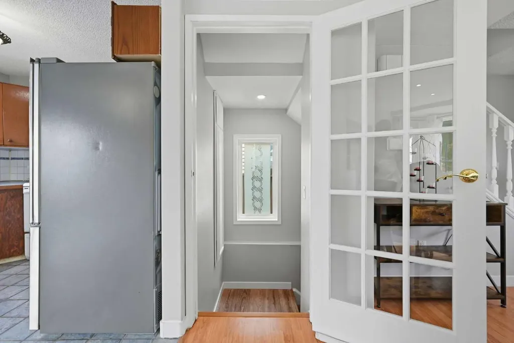 7 Falshire Close NE Calgary AB T3J 3A3
