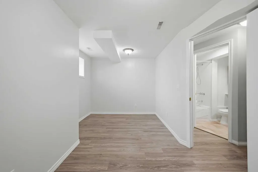 7 Falshire Close NE Calgary AB T3J 3A3
