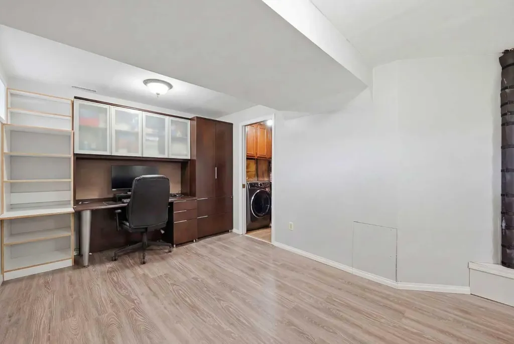 7 Falshire Close NE Calgary AB T3J 3A3