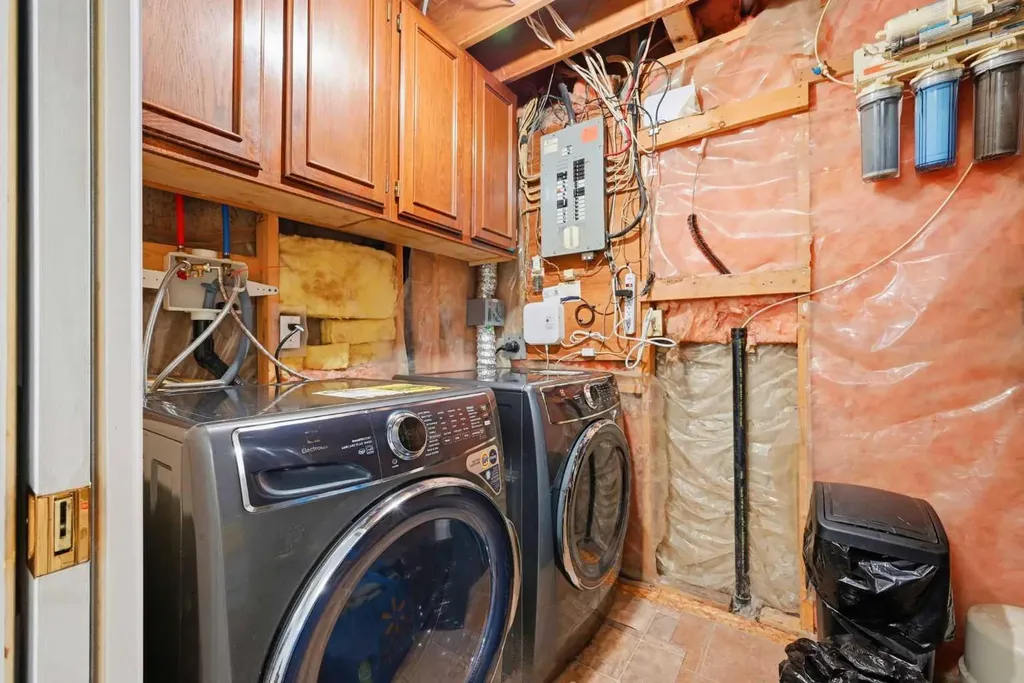 7 Falshire Close NE Calgary AB T3J 3A3