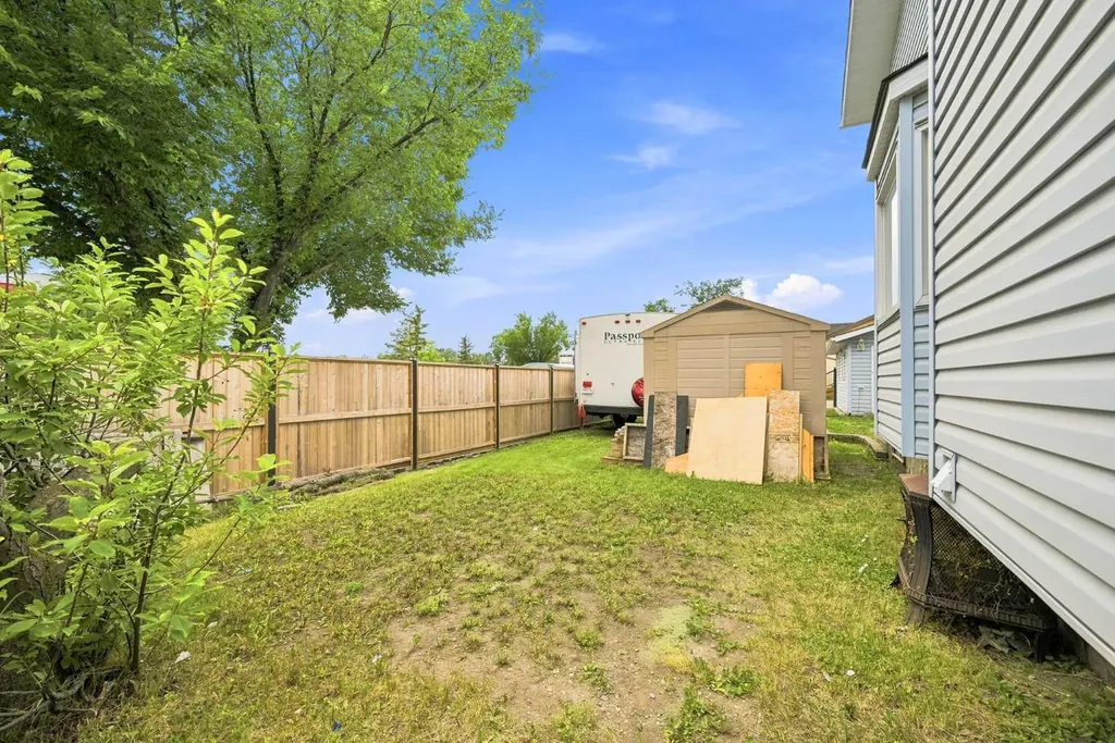 7 Falshire Close NE Calgary AB T3J 3A3