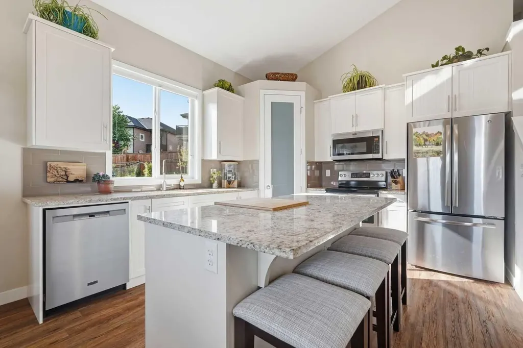 404 Seclusion Valley Drive NE Diamond Valley AB T0L2A0