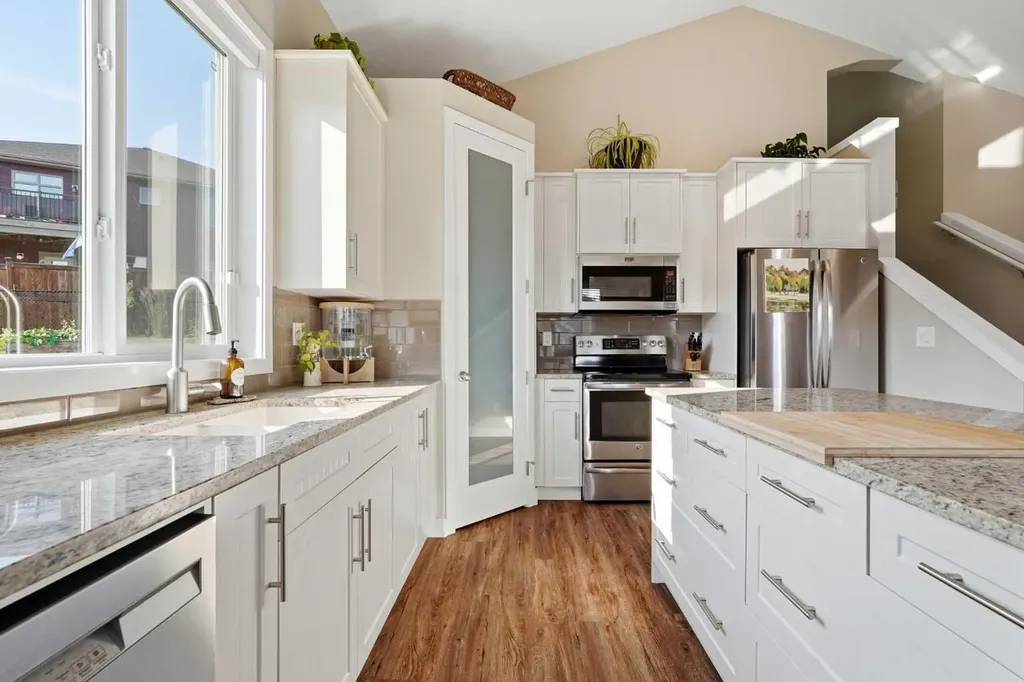 404 Seclusion Valley Drive NE Diamond Valley AB T0L2A0
