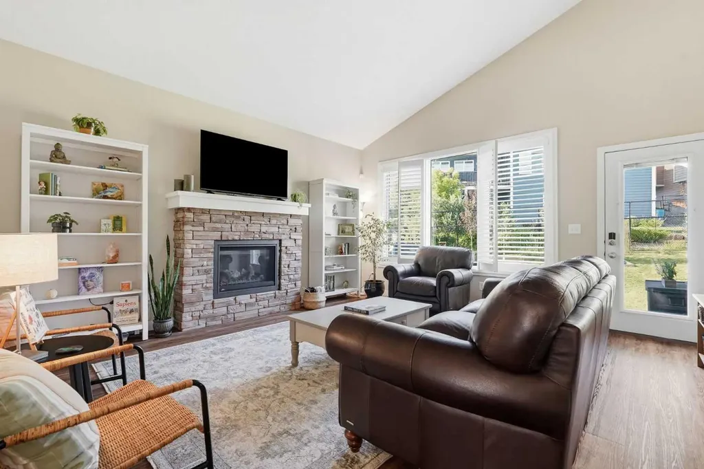404 Seclusion Valley Drive NE Diamond Valley AB T0L2A0