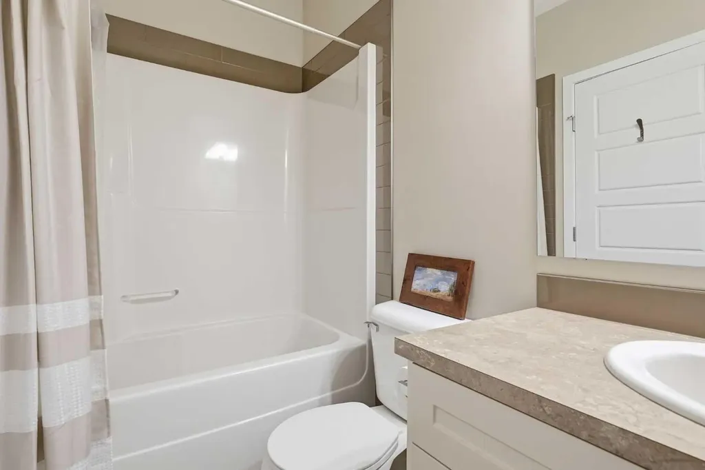 404 Seclusion Valley Drive NE Diamond Valley AB T0L2A0