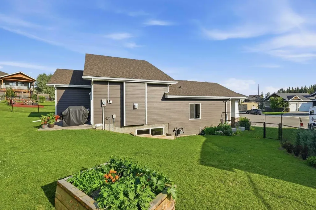 404 Seclusion Valley Drive NE Diamond Valley AB T0L2A0