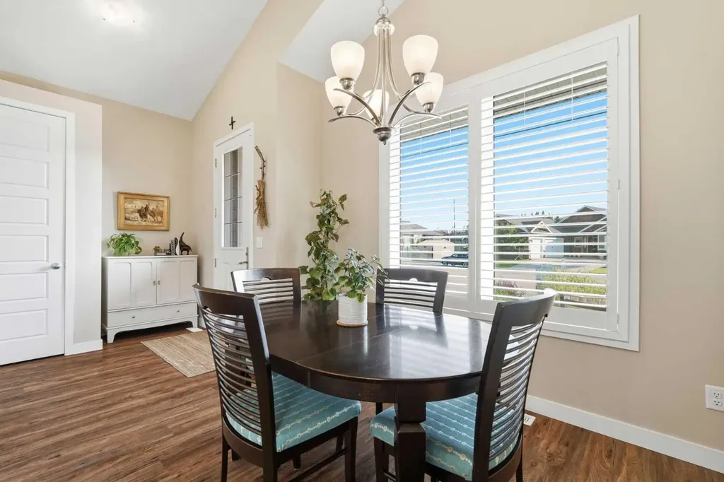 404 Seclusion Valley Drive NE Diamond Valley AB T0L2A0