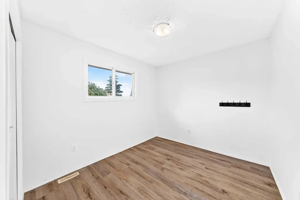 66 Fonda Drive SE Calgary AB T2A6E6