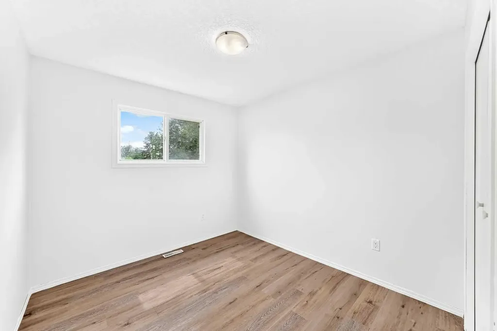 66 Fonda Drive SE Calgary AB T2A6E6