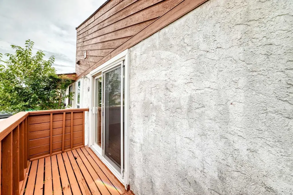 66 Fonda Drive SE Calgary AB T2A6E6