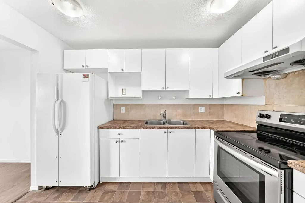 66 Fonda Drive SE Calgary AB T2A6E6