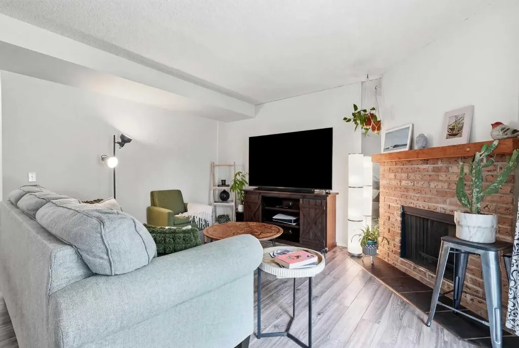 6503 Ranchview Drive NW Calgary AB T3G 1P2