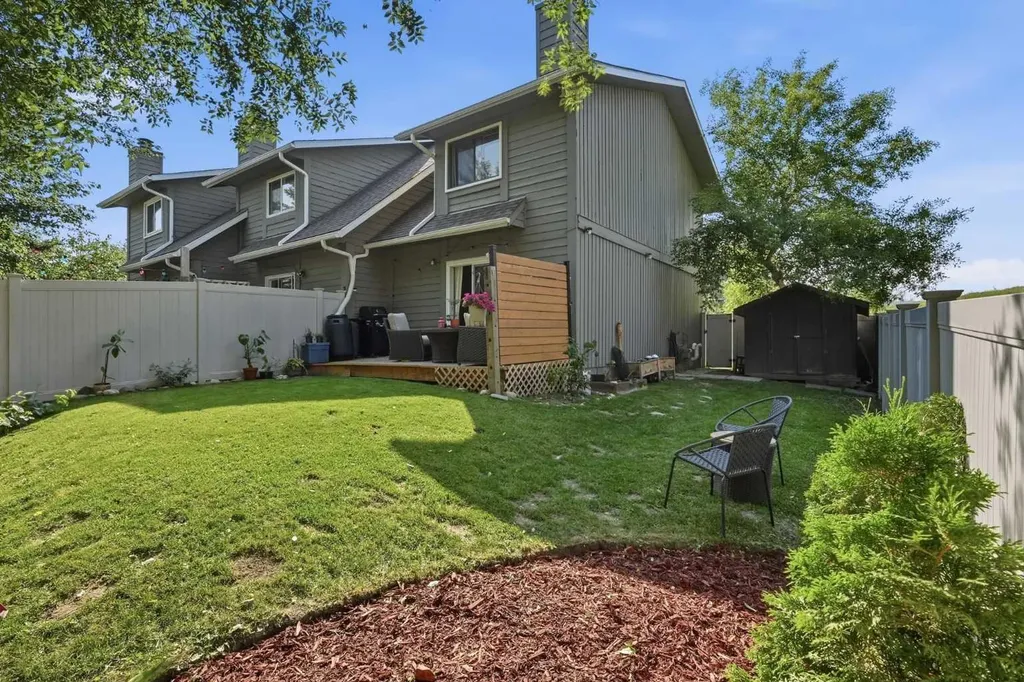 6503 Ranchview Drive NW Calgary AB T3G 1P2