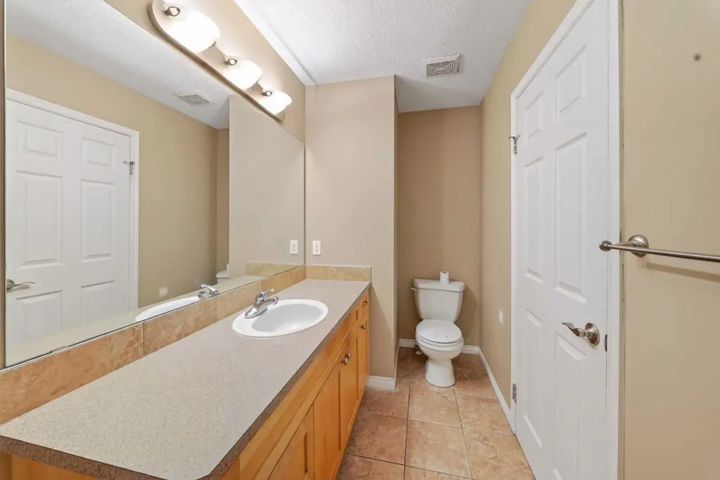 620 Luxstone Landing SW Airdrie AB T4B 0B5