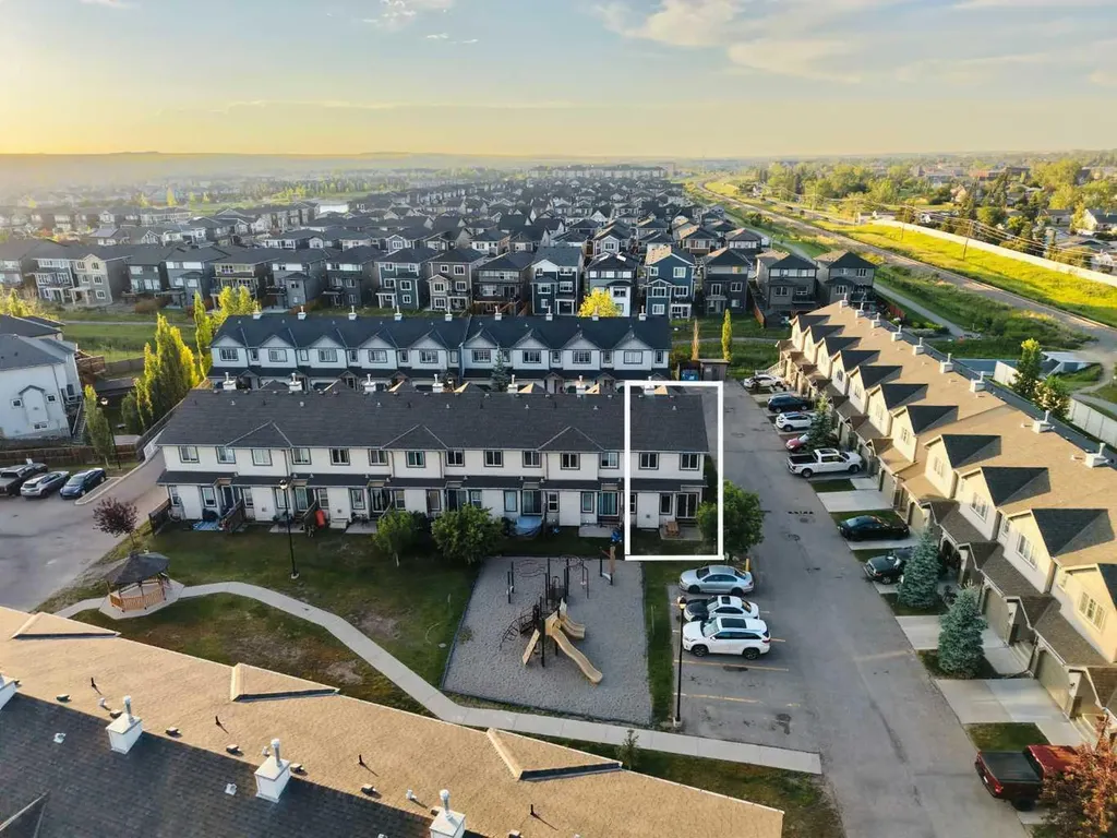 620 Luxstone Landing SW Airdrie AB T4B 0B5