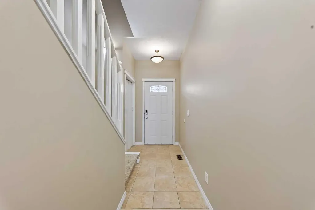 620 Luxstone Landing SW Airdrie AB T4B 0B5