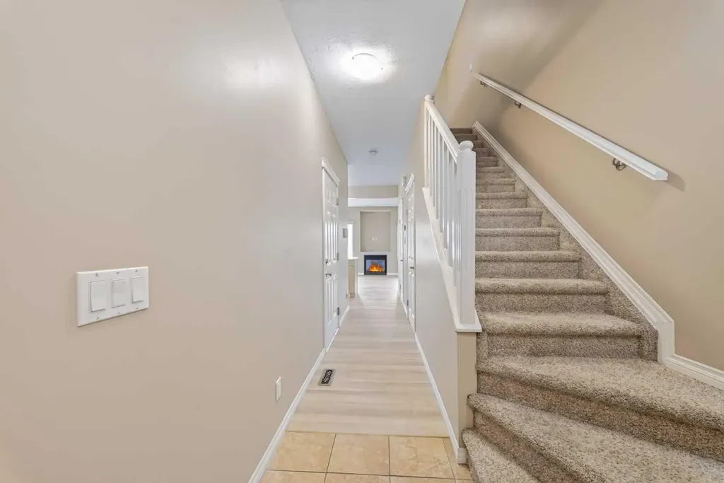 620 Luxstone Landing SW Airdrie AB T4B 0B5