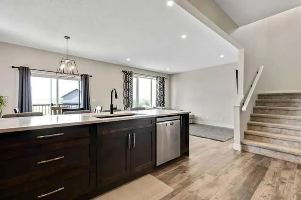 27 Gardner Close Rural Foothills County AB T0L 0P0