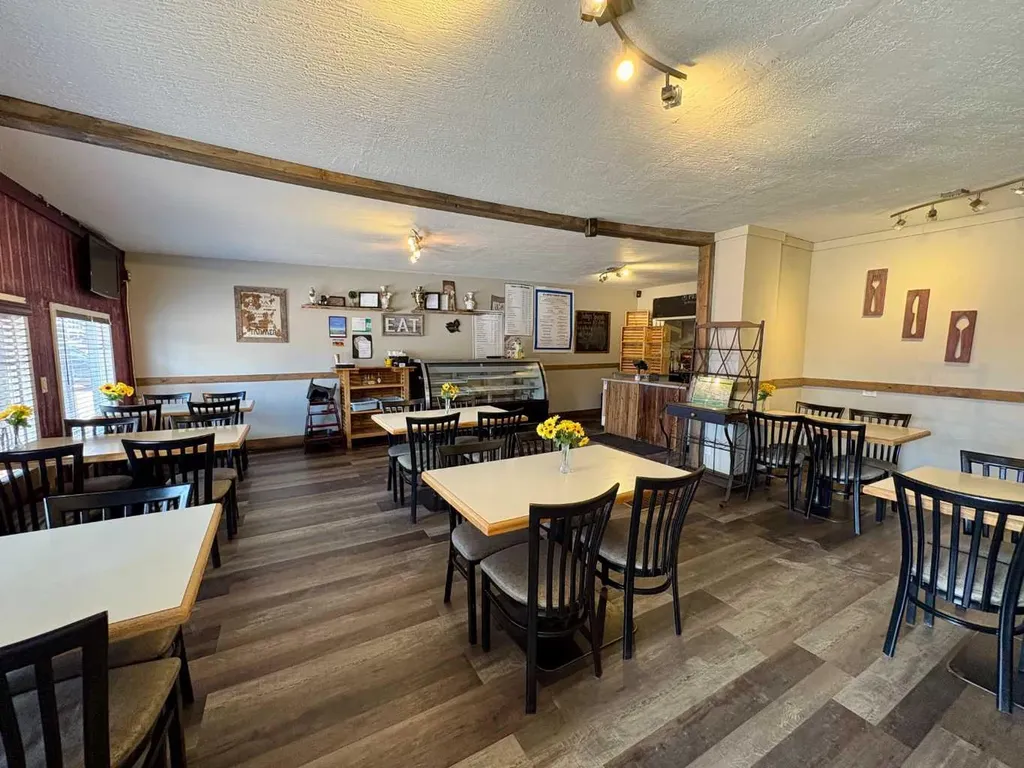 4926 50 Avenue Vermilion AB T9X 1A4