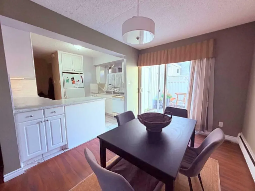 6919 Elbow Drive SW Calgary AB T2V 0E6