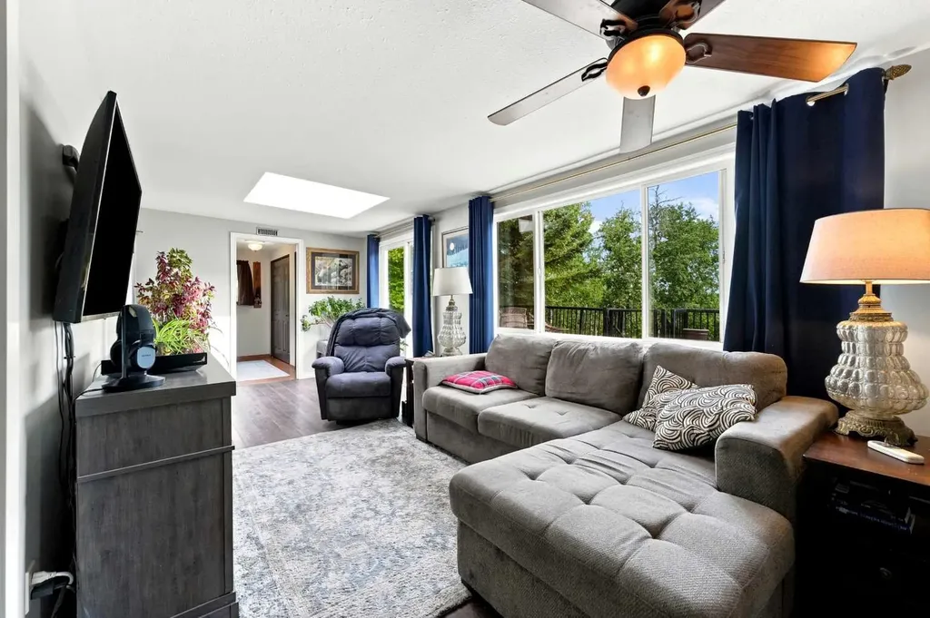32545 Range Road 25 Rural Mountain View County AB T4H 4B9
