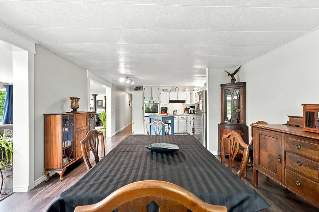 32545 Range Road 25 Rural Mountain View County AB T4H 4B9