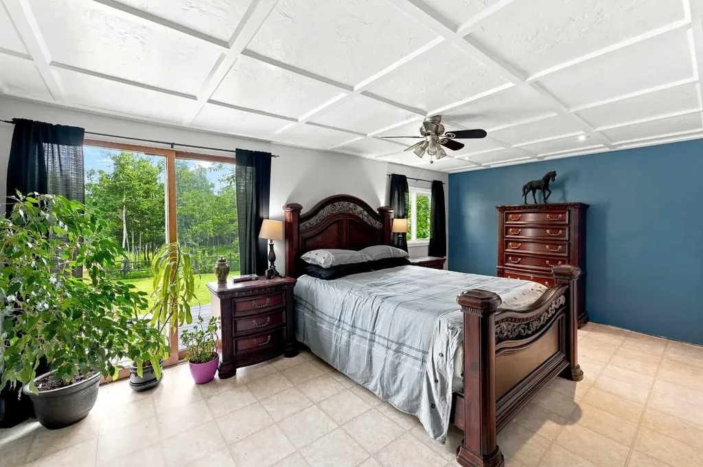 32545 Range Road 25 Rural Mountain View County AB T4H 4B9