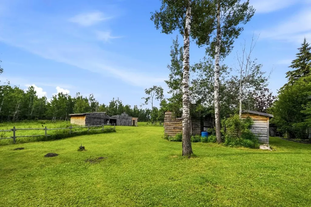 32545 Range Road 25 Rural Mountain View County AB T4H 4B9