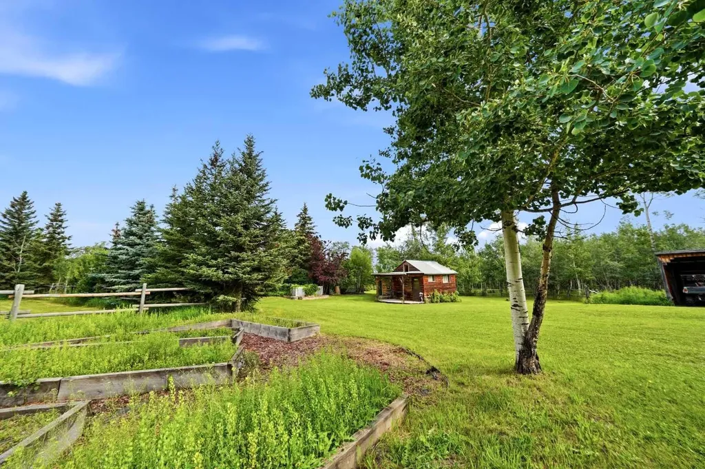 32545 Range Road 25 Rural Mountain View County AB T4H 4B9