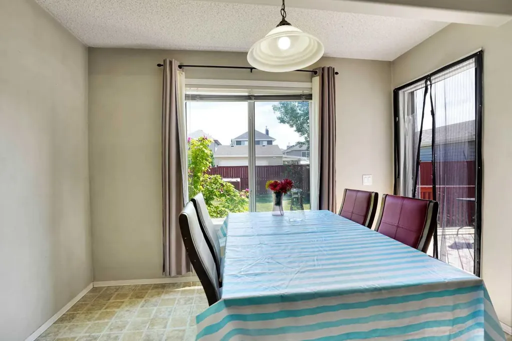 62 Covewood Manor Calgary AB T3K5P9