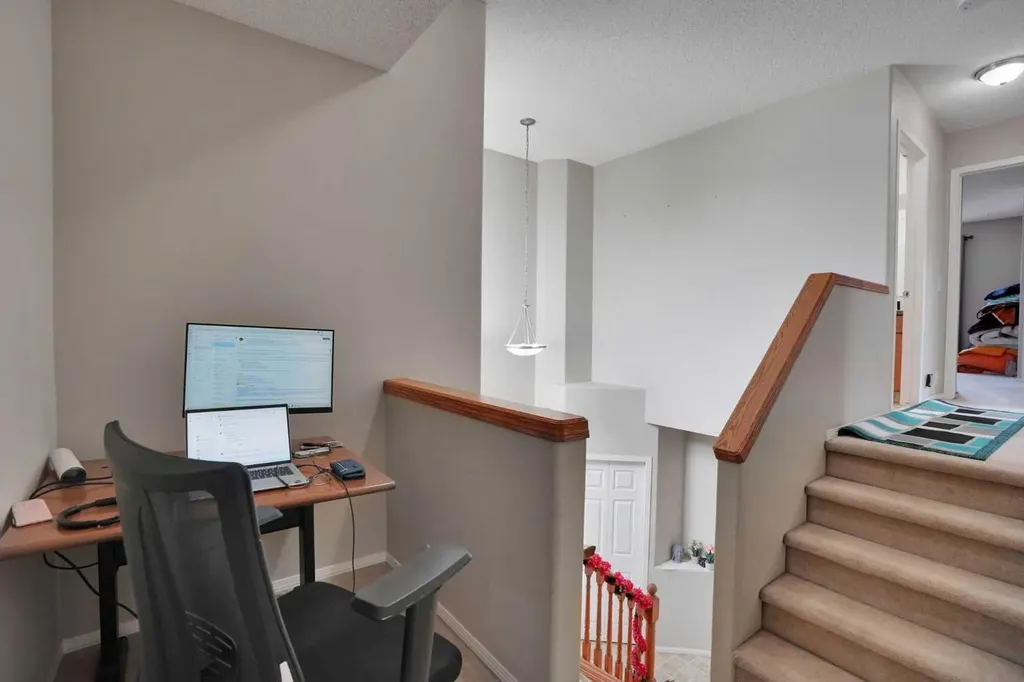 62 Covewood Manor Calgary AB T3K5P9