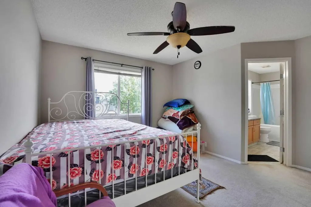 62 Covewood Manor Calgary AB T3K5P9