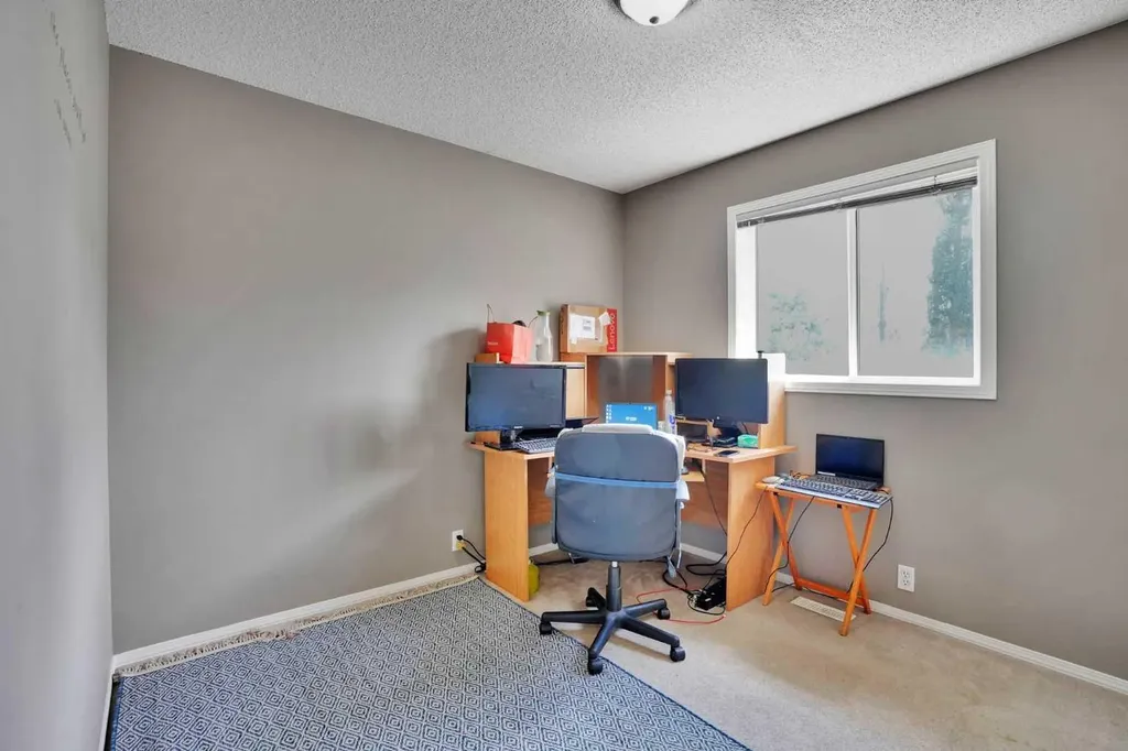 62 Covewood Manor Calgary AB T3K5P9