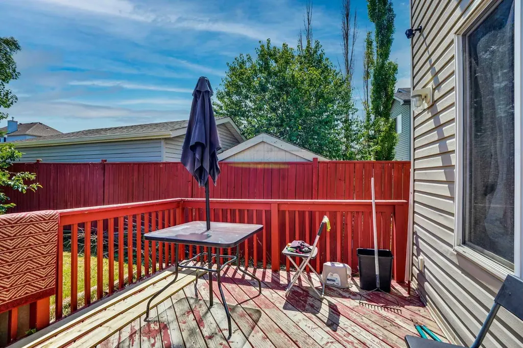 62 Covewood Manor Calgary AB T3K5P9