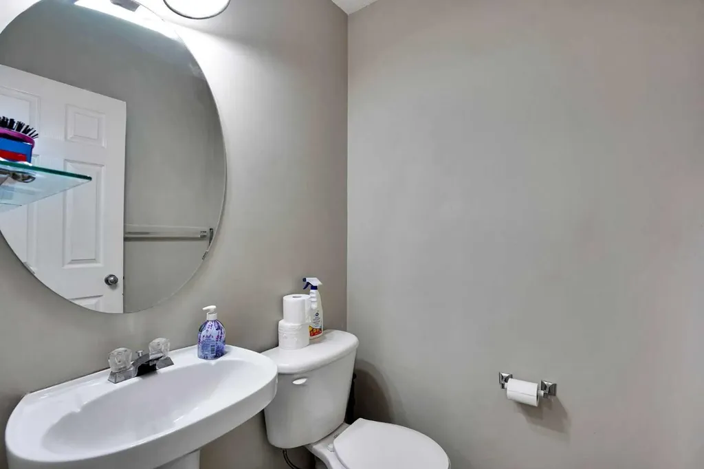 62 Covewood Manor Calgary AB T3K5P9