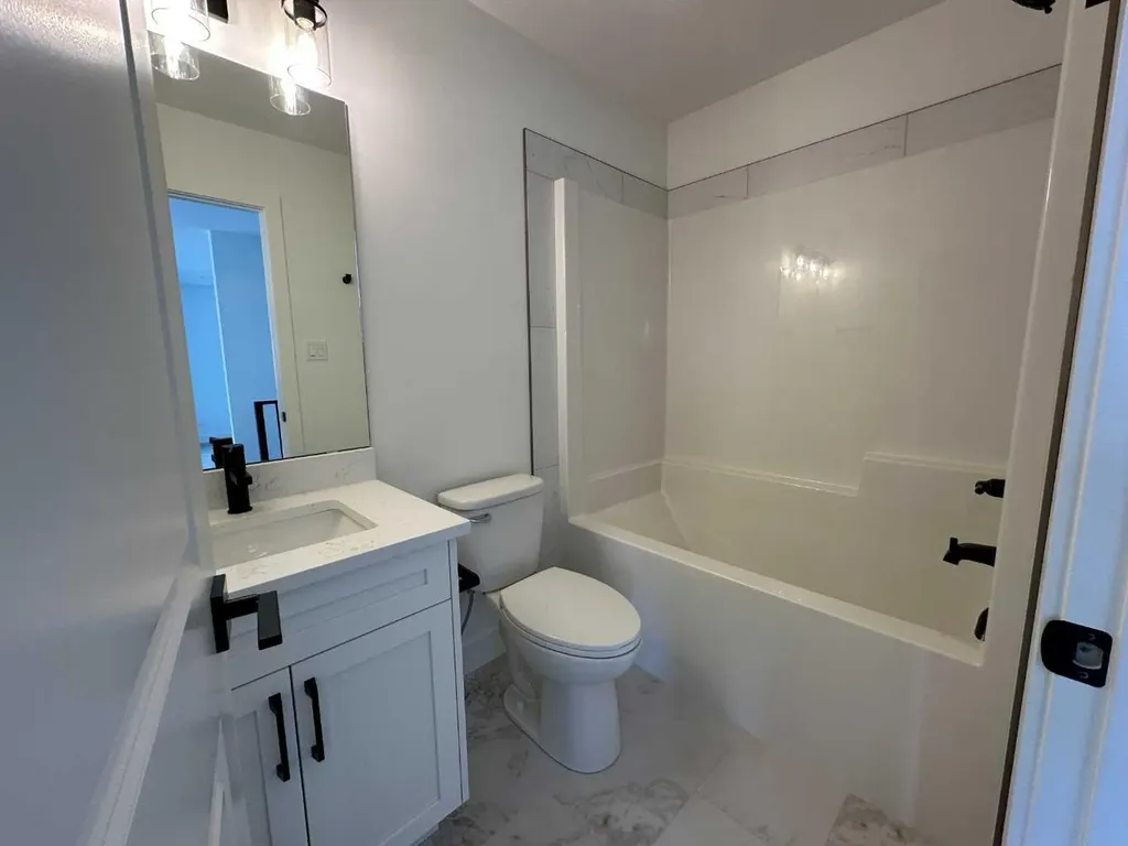 8305 18 Avenue Coleman AB T0K 0M0
