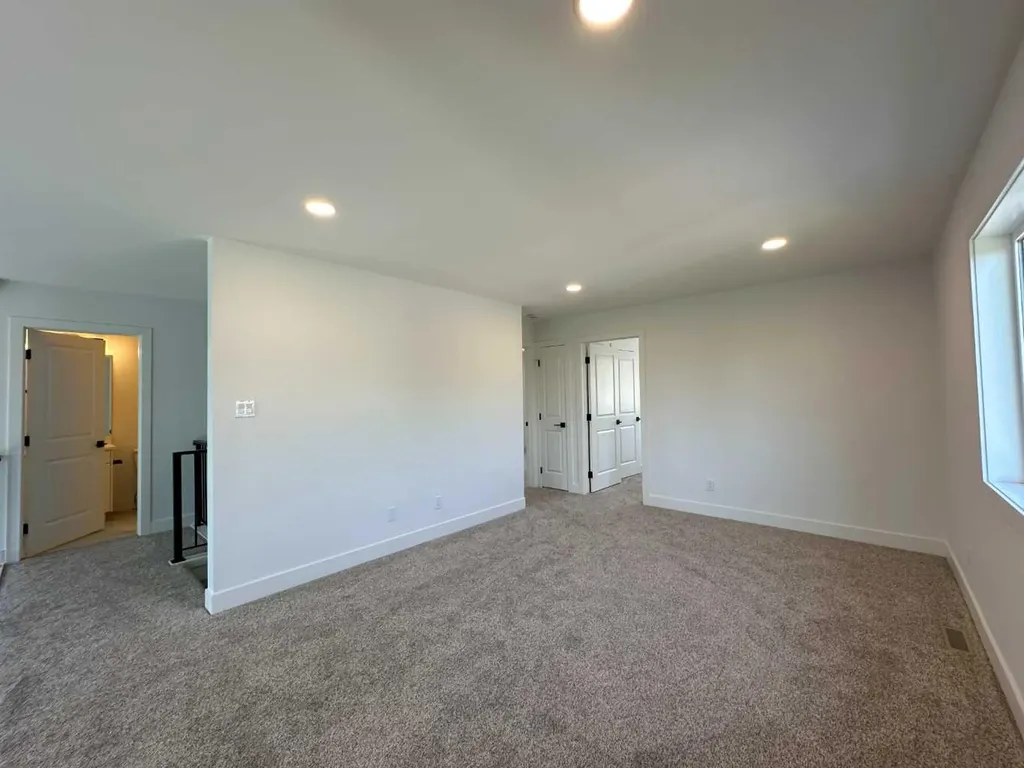8305 18 Avenue Coleman AB T0K 0M0