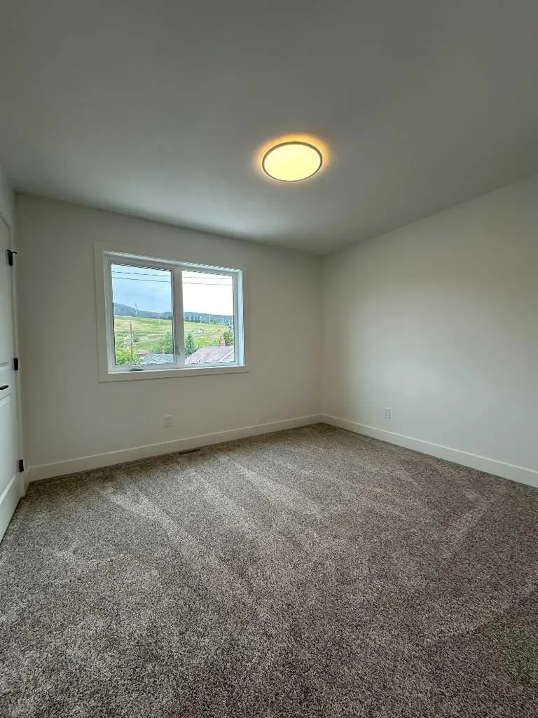 8305 18 Avenue Coleman AB T0K 0M0