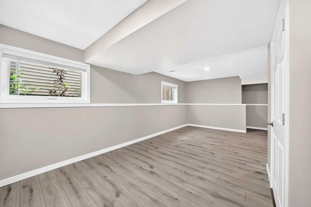 3569 Douglas Woods Heights SE Calgary AB T2Z 2G3