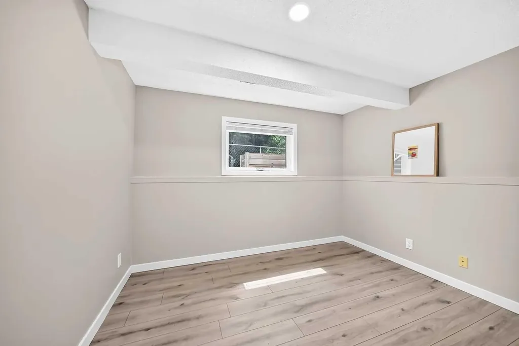 3569 Douglas Woods Heights SE Calgary AB T2Z 2G3