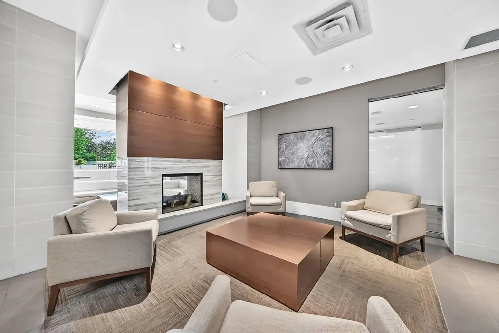 222 Riverfront Avenue SW Calgary AB T2P0X2