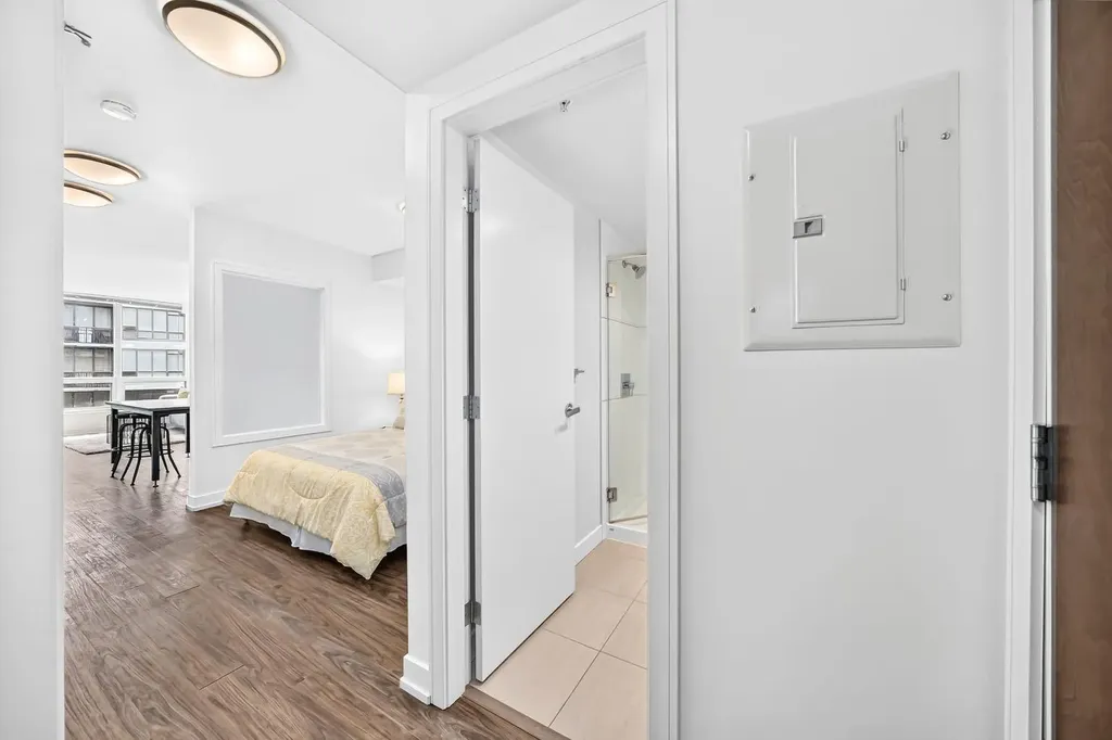 222 Riverfront Avenue SW Calgary AB T2P0X2